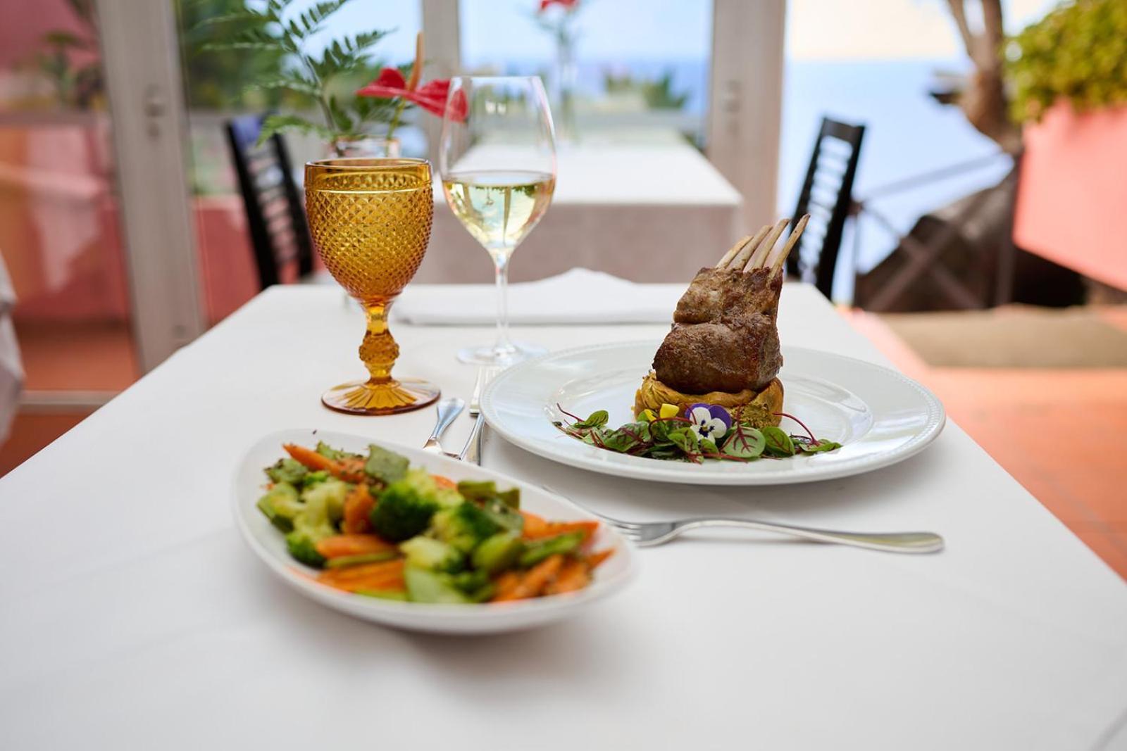 Inn & Art Madeira Canico  Ngoại thất bức ảnh