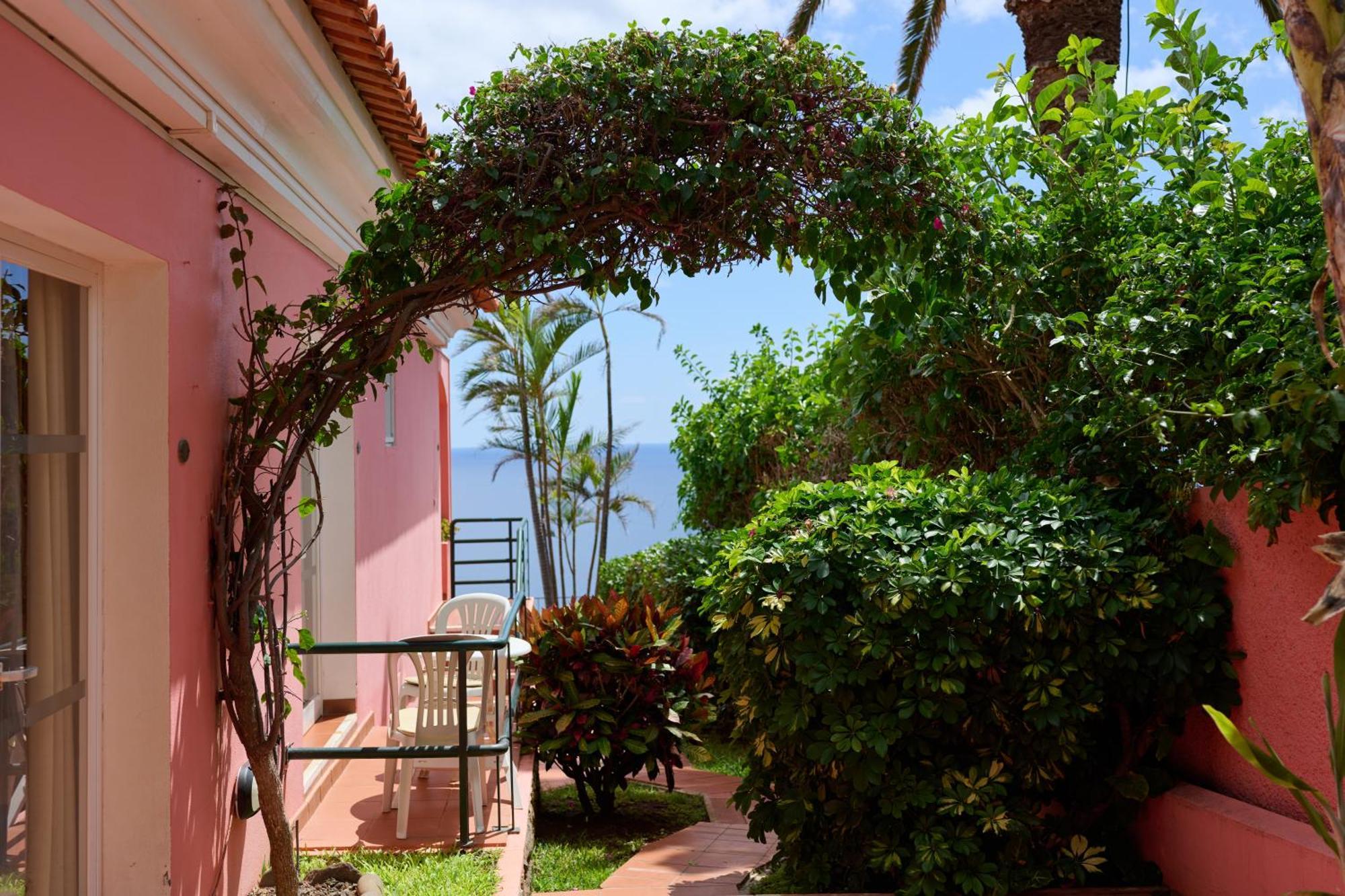 Inn & Art Madeira Canico  Ngoại thất bức ảnh